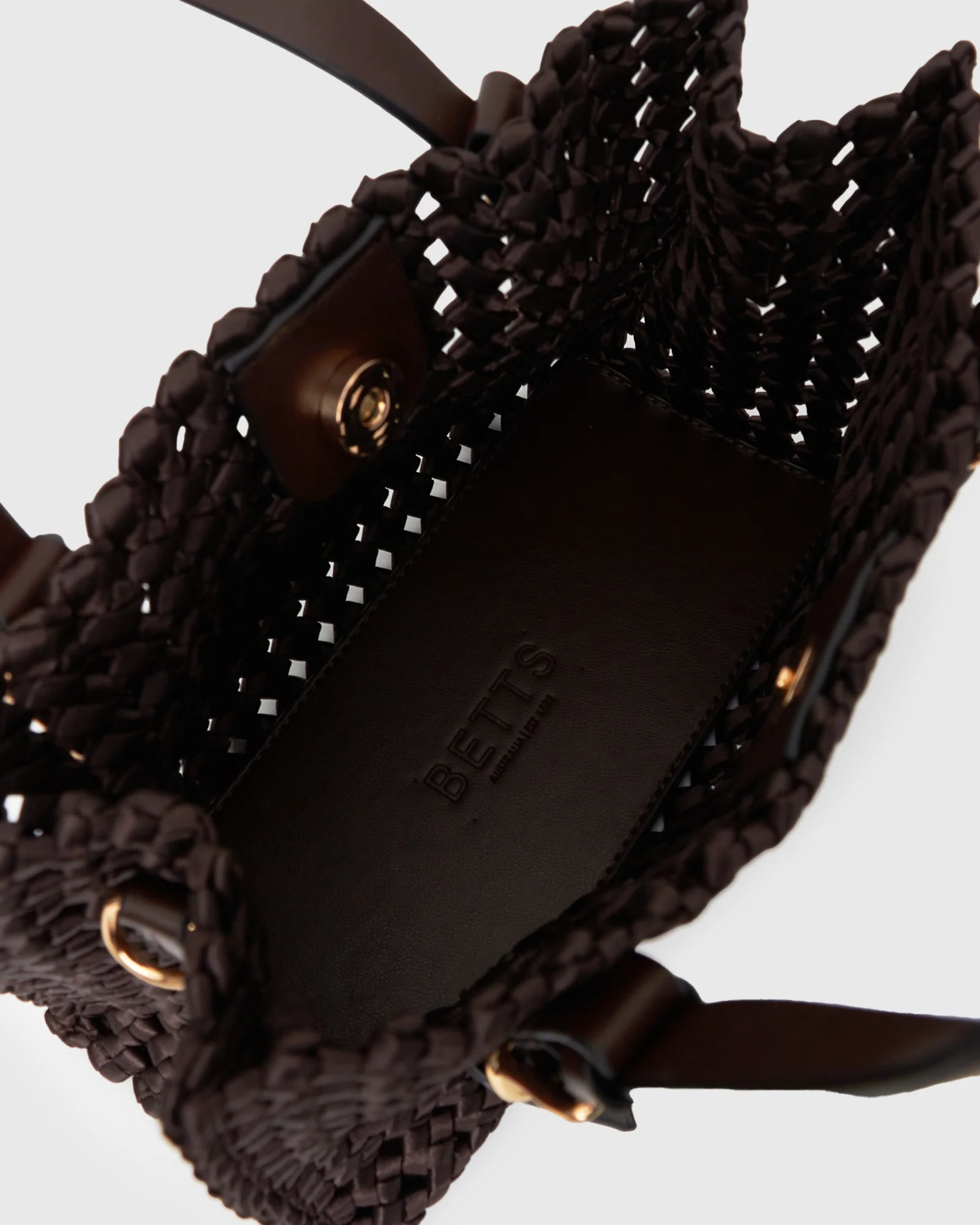 BREAKWATER Woven Shoulder Bag - Image 6