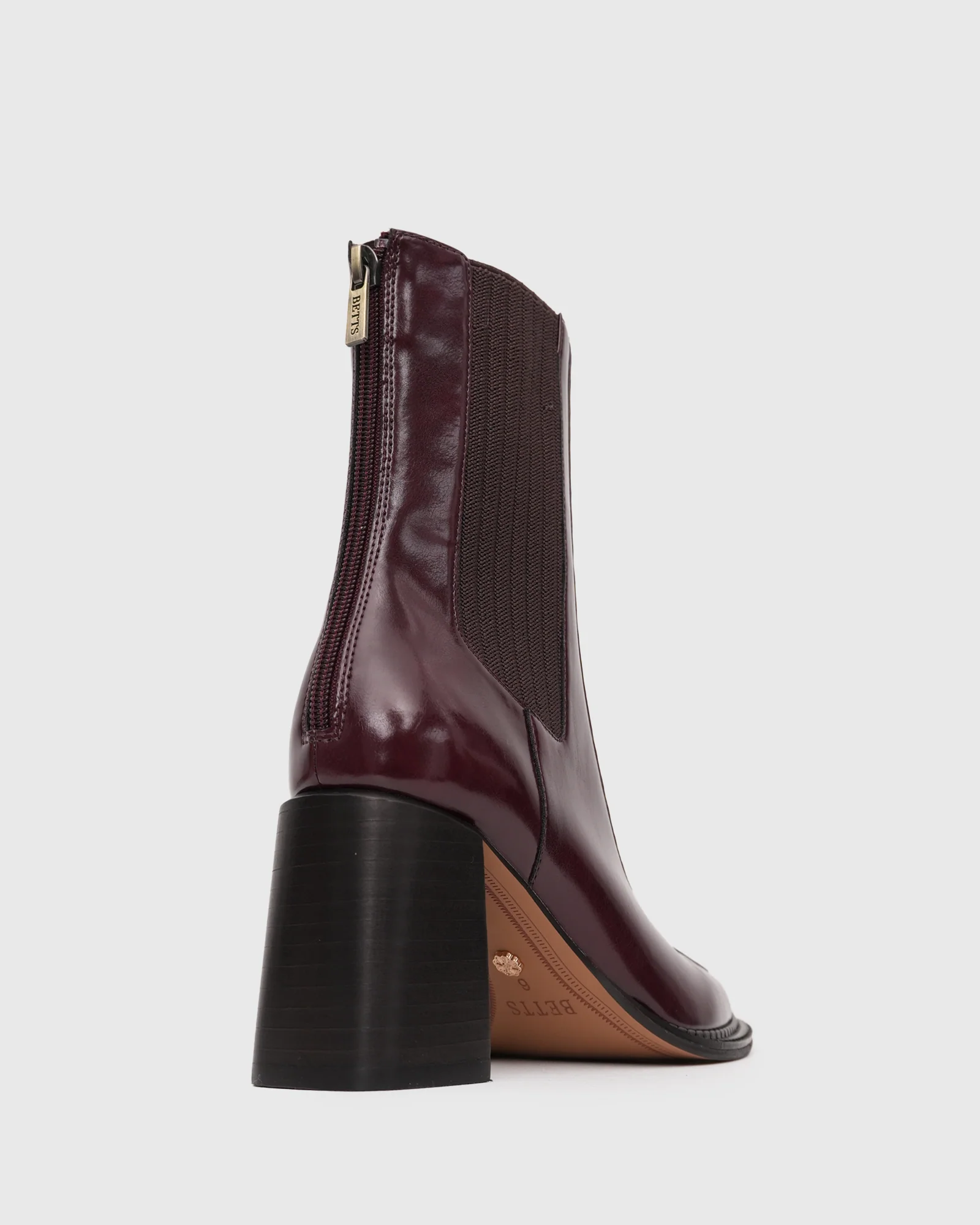 PRE-ORDER DOWNTOWN Block Heel Chelsea Boots - Image 4