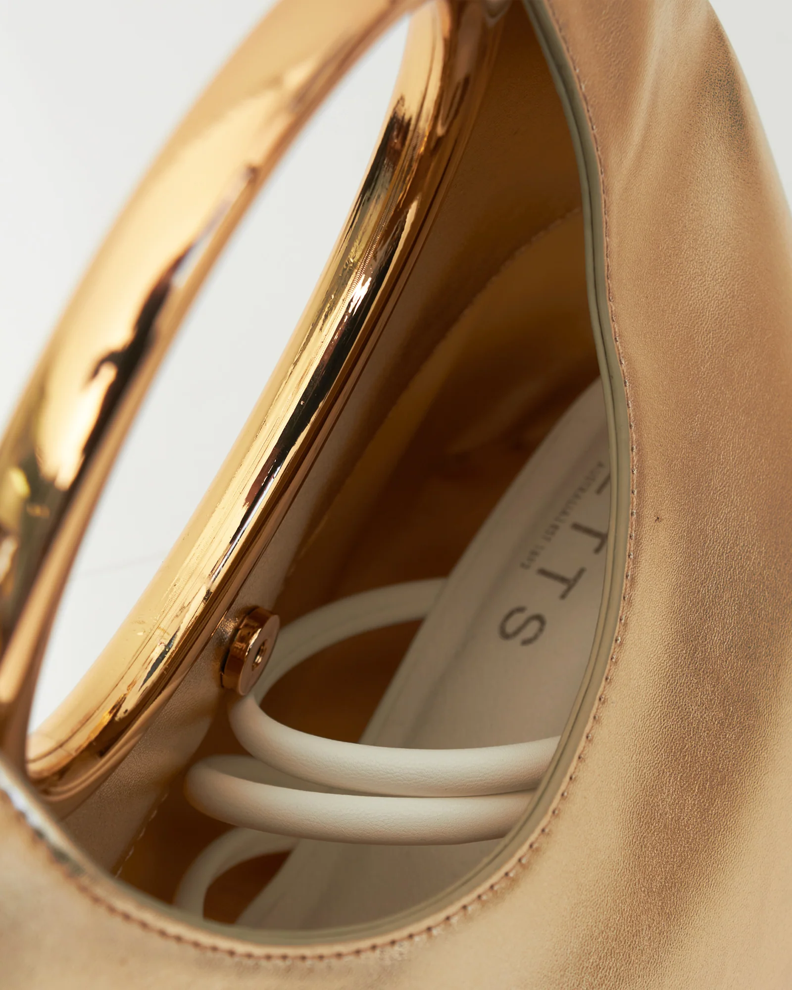 MELROSE Ring Top-Handle Bag - Image 3