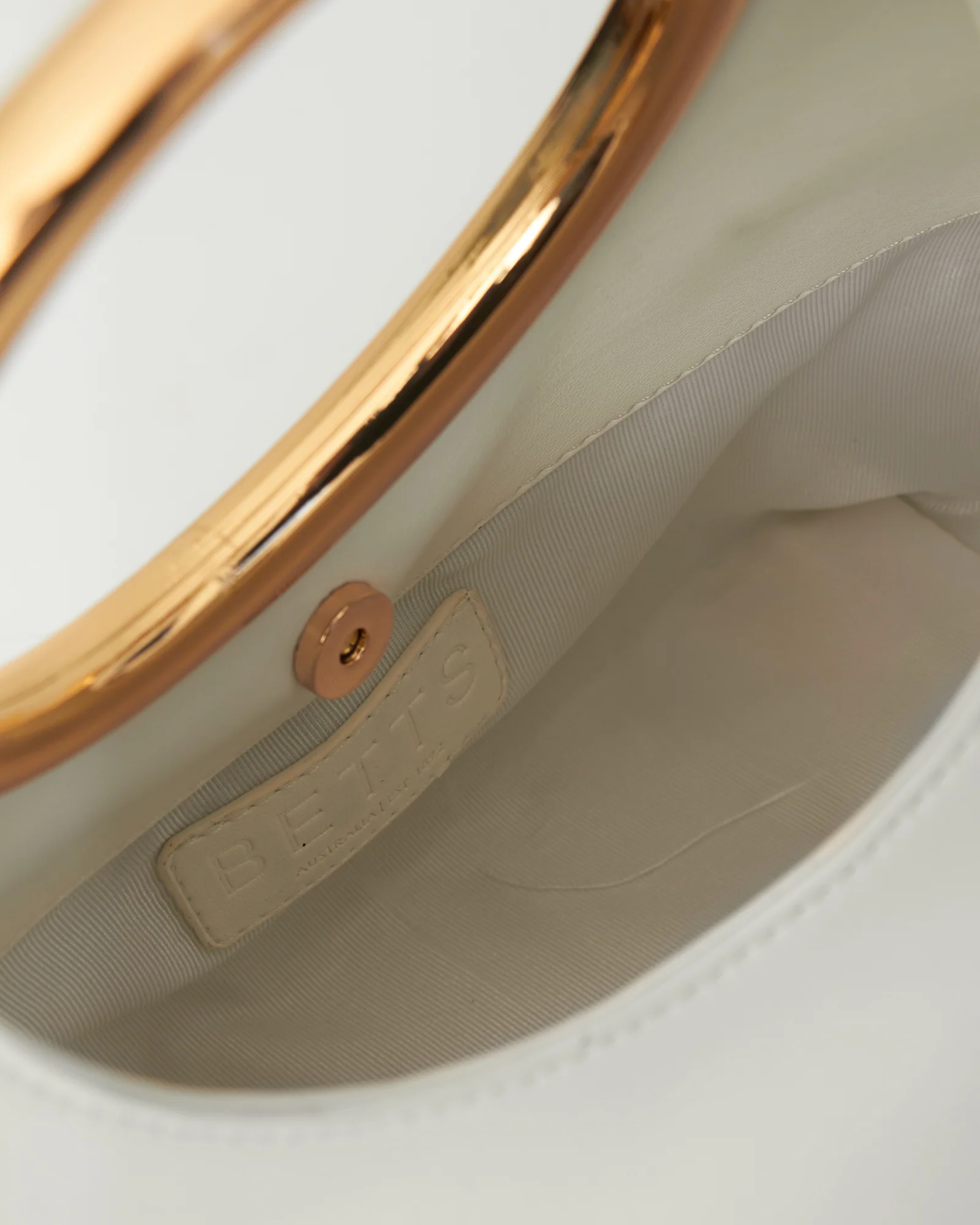MELROSE Ring Top-Handle Bag - Image 3