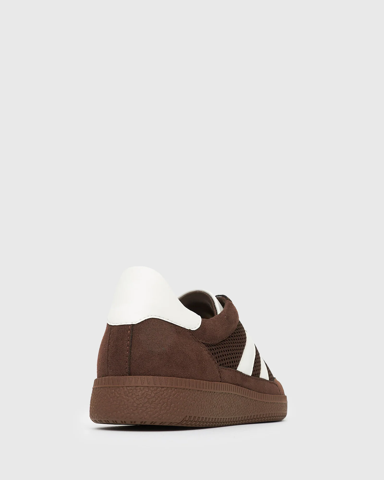 Wider Fit BERKLEIGH Lace-Up Casual Sneakers - Image 4